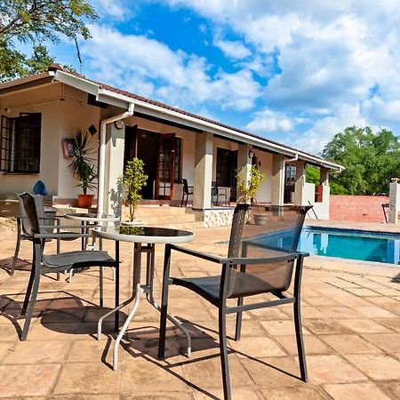 Chez Vincent Hotel Mbombela Eksteriør billede