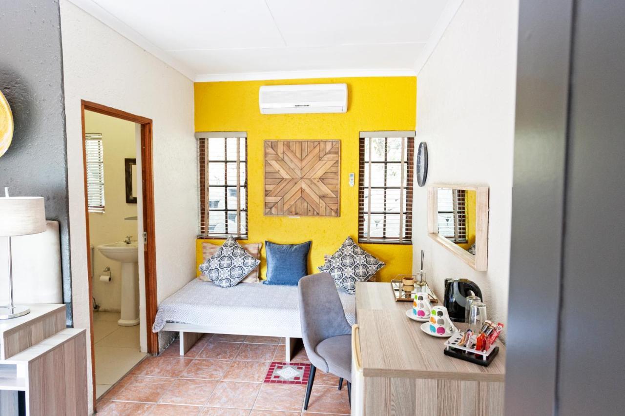 Chez Vincent Hotel Mbombela Eksteriør billede