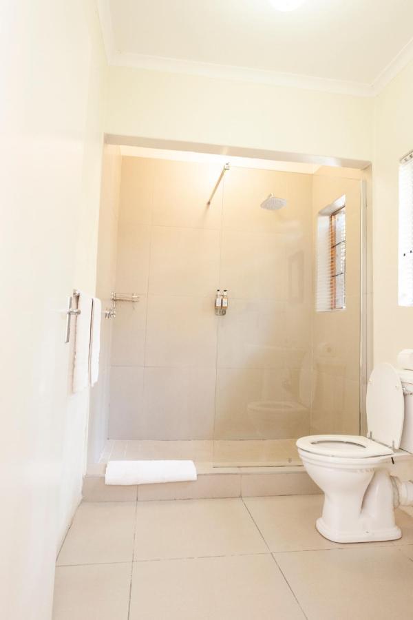 Chez Vincent Hotel Mbombela Eksteriør billede